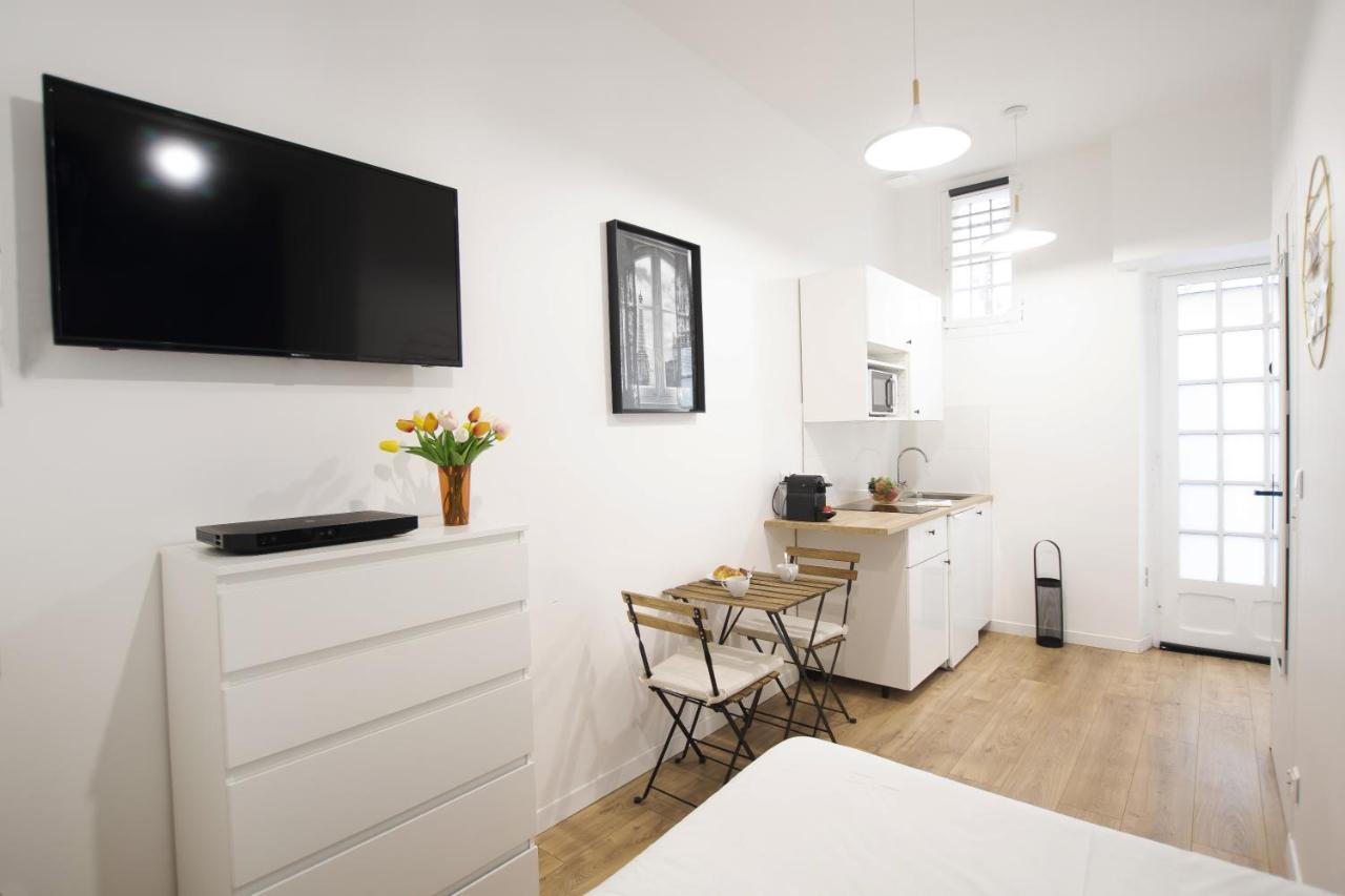 Great Studio Near The Eiffel Tower Paris Exterior foto